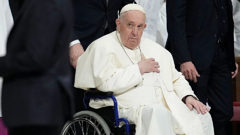 Has Pope Francis died?  Trend of death hoax after hospitalization