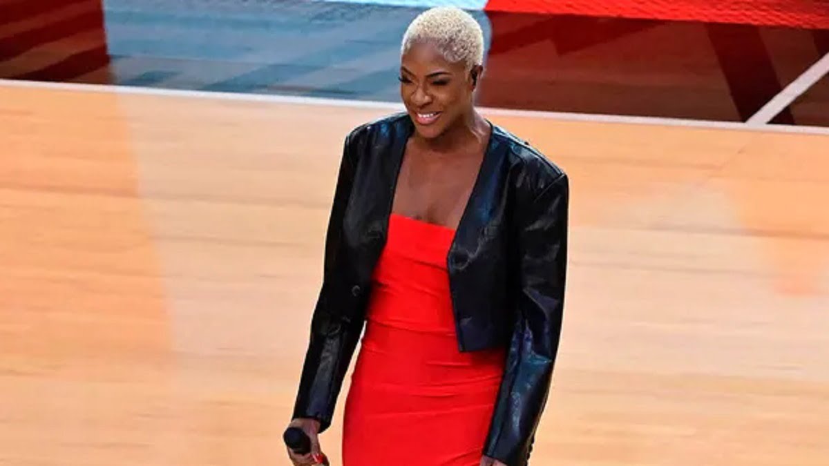 Jully Black national anthem controversy: Toronto singer receives racist emails