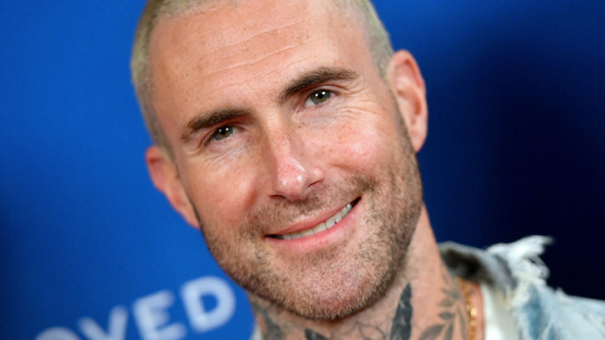 The Adam Levine scandal explained when the American singer decides to speak out in the middle of the scandal