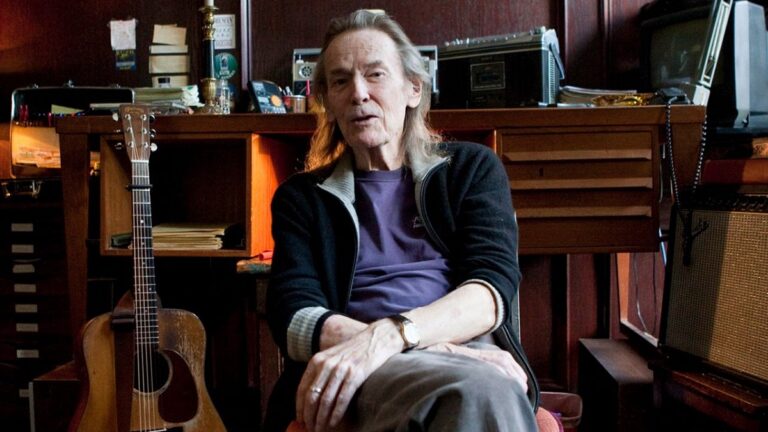 What happened to Gorden Lightfoot?  Update on diseases and health