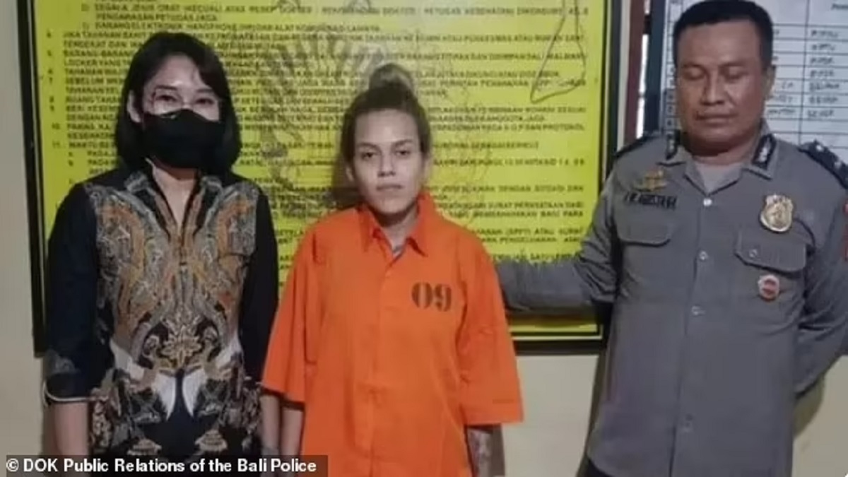 Manuela Vitoria de Araujo Farias Teen Arrested In Bali