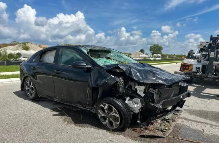 Fort Myers car crash: 5 teens dead after car landed in Florida retention pond