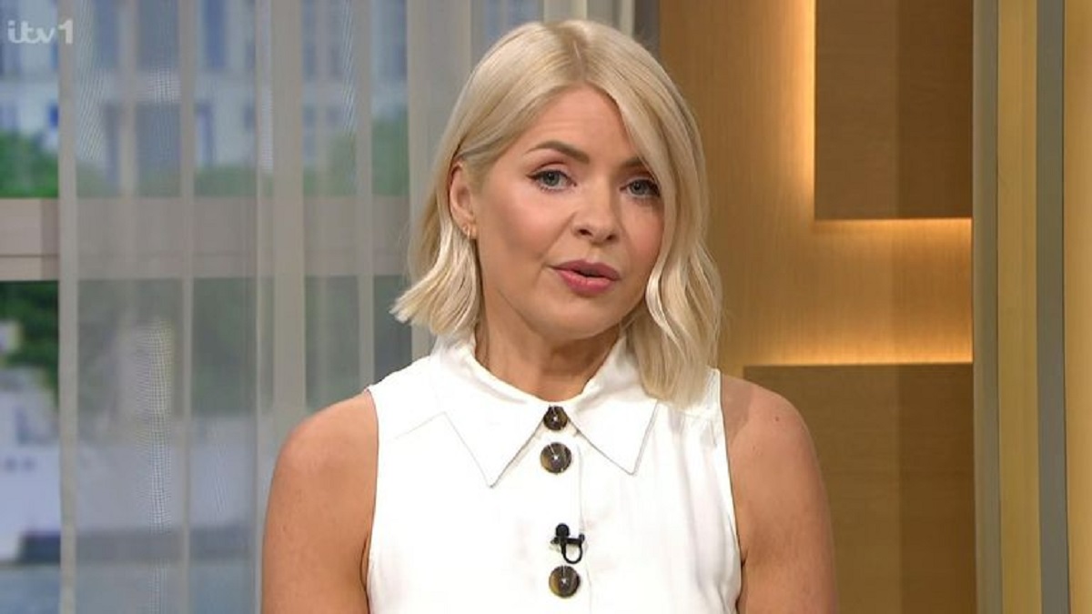 LOOK: Holly Willoughby's video addresses the Phillip Schofield scandal