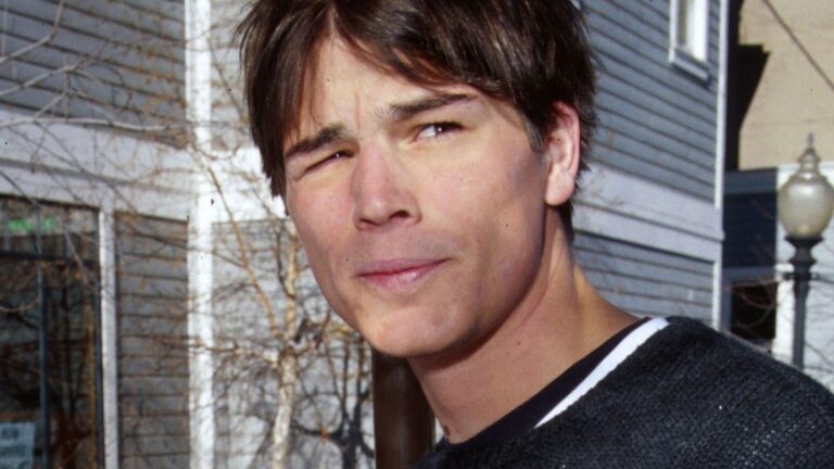 What happened to Josh Hartnett?  Why doesn’t his wife watch his ‘Black Mirror’ episode?