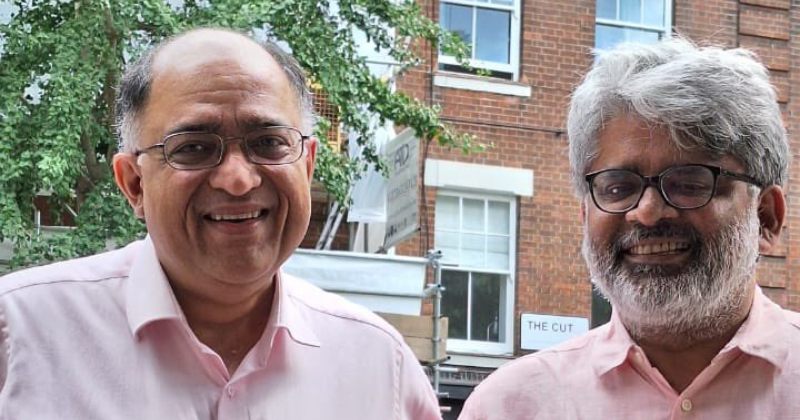 31 years of friendship: An Indian man meets up with a former Pakistani classmate in London and shares an adorable photo