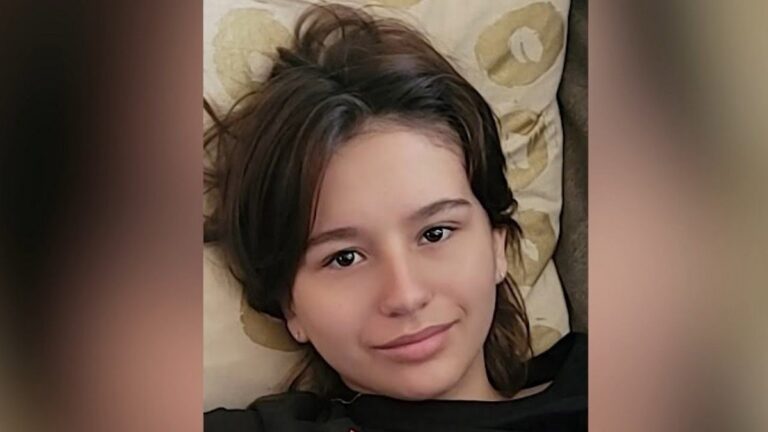 Where was Amber Lynne Kearns last seen?  Hamilton Ontario police search for missing 12-year-old girl