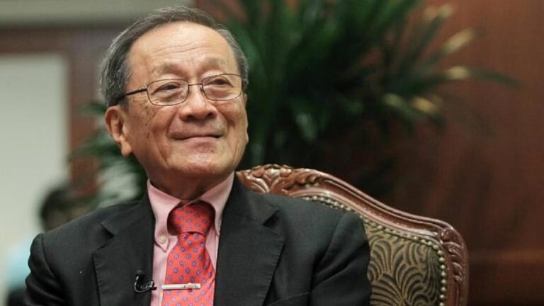 What happened to Lim Chong Yah? Tribute pours in as Eminent S’pore economist dies at age 91