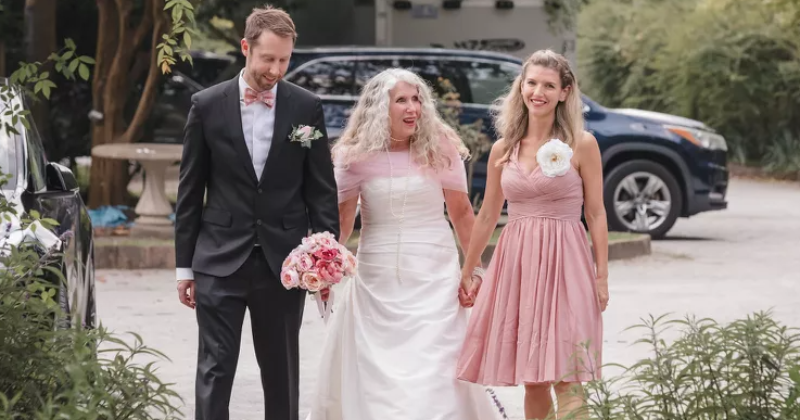 Bride Gets Escorted Down The Wedding Aisle By Doctors Who Helped Her Survive Cancer