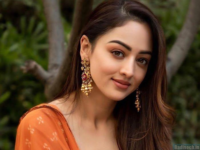 Sandeepa Dhar Wiki Height Age Boyfriend Husband Family Career Biography ...