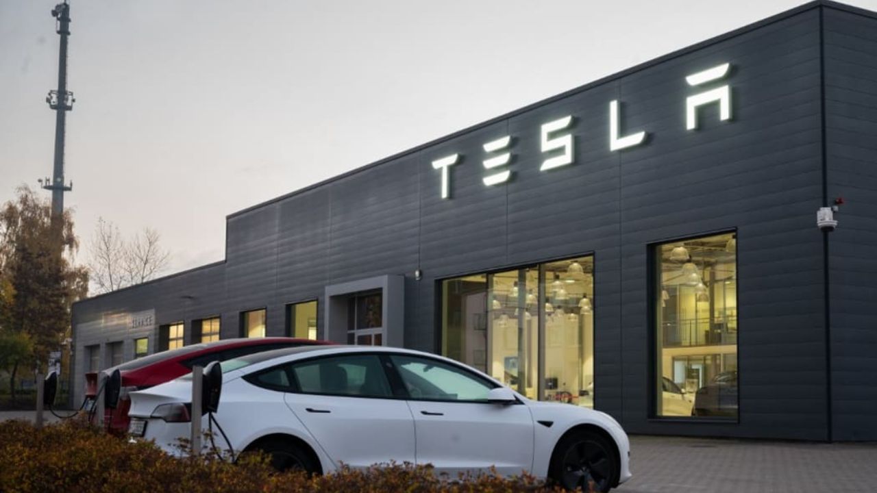 Tesla Hacked: 75000 Employees’ Social Security Numbers, Credit Card Numbers Stolen
