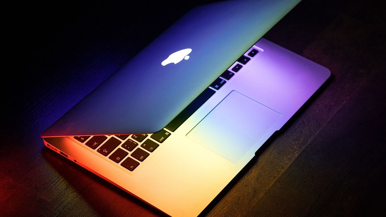 Apple will launch affordable MacBooks to compete with Chromebooks