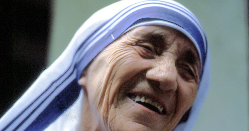 Midweek Motivation: 4 Books You Need To Pick Up If You Want To Learn More About Mother Teresa