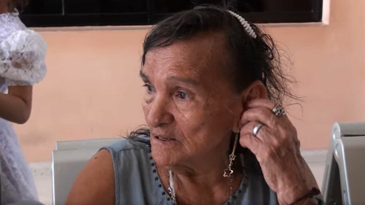 Una ciudadana llamada doña Josefa Cruz expresó en una entrevista a un medio local que para evitar una desintegración familiar, le ocultó a su hijo que su esposa le era infiel.