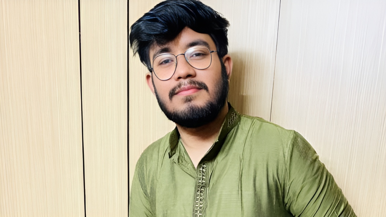 Dipan Mitra (Indian Idol) Wiki, Height, Weight, Age, Family, Girlfriend & More