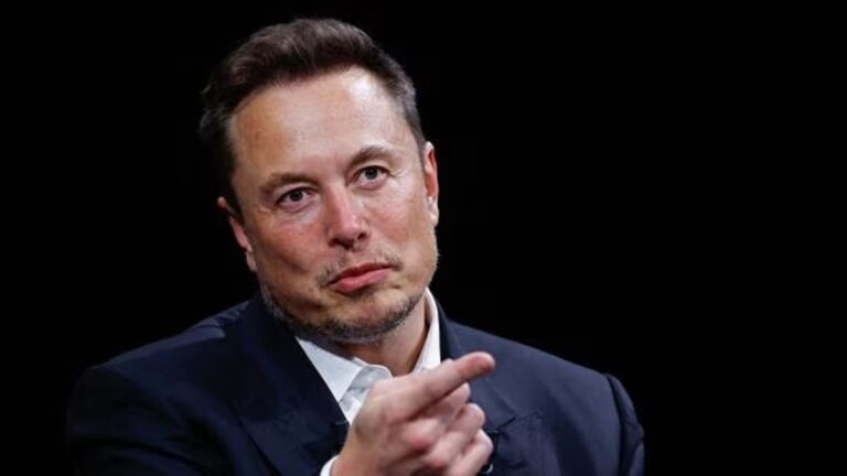 Elon Musk considers removing X from Europe due to new EU law