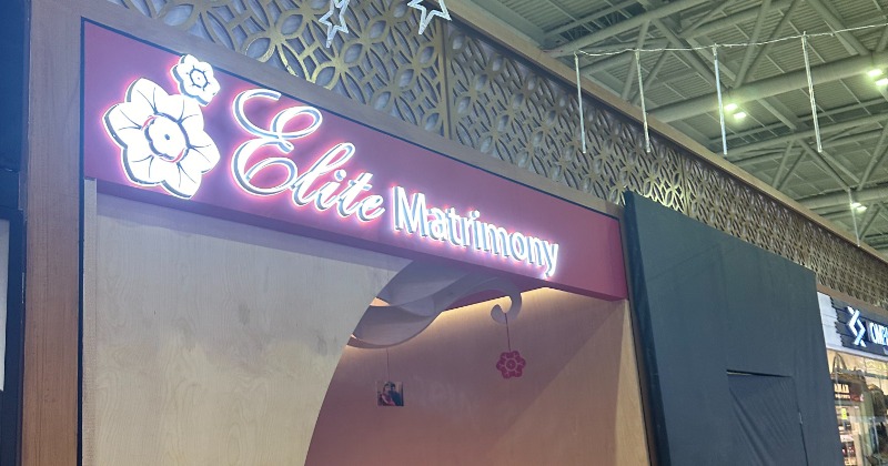 Priorities?  Photo showing 'marriage shop' at Chennai airport goes viral, leaving people confused