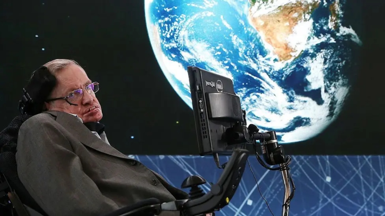 El físico teórico Stephen Hawking predijo antes de su muerte una serie de sucesos que estarían más cerca de lo que creemos, entre ellos, la destrucción del mundo.