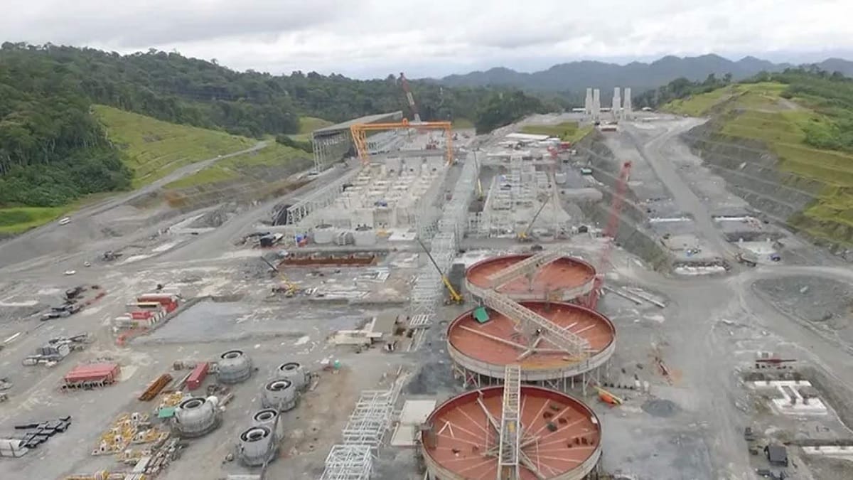 Panama bans new mining