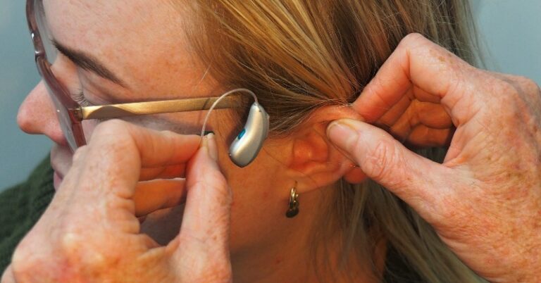 Hearing loss: causes, diagnosis and treatment options