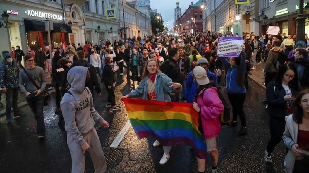 Russian Supreme Court bans LGBT movement