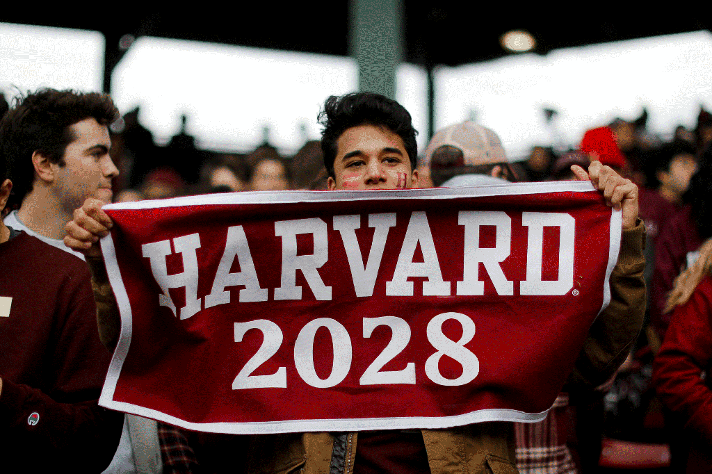 Students reject early Harvard acceptance as stigma of anti-Semitism plagues Ivy League institution