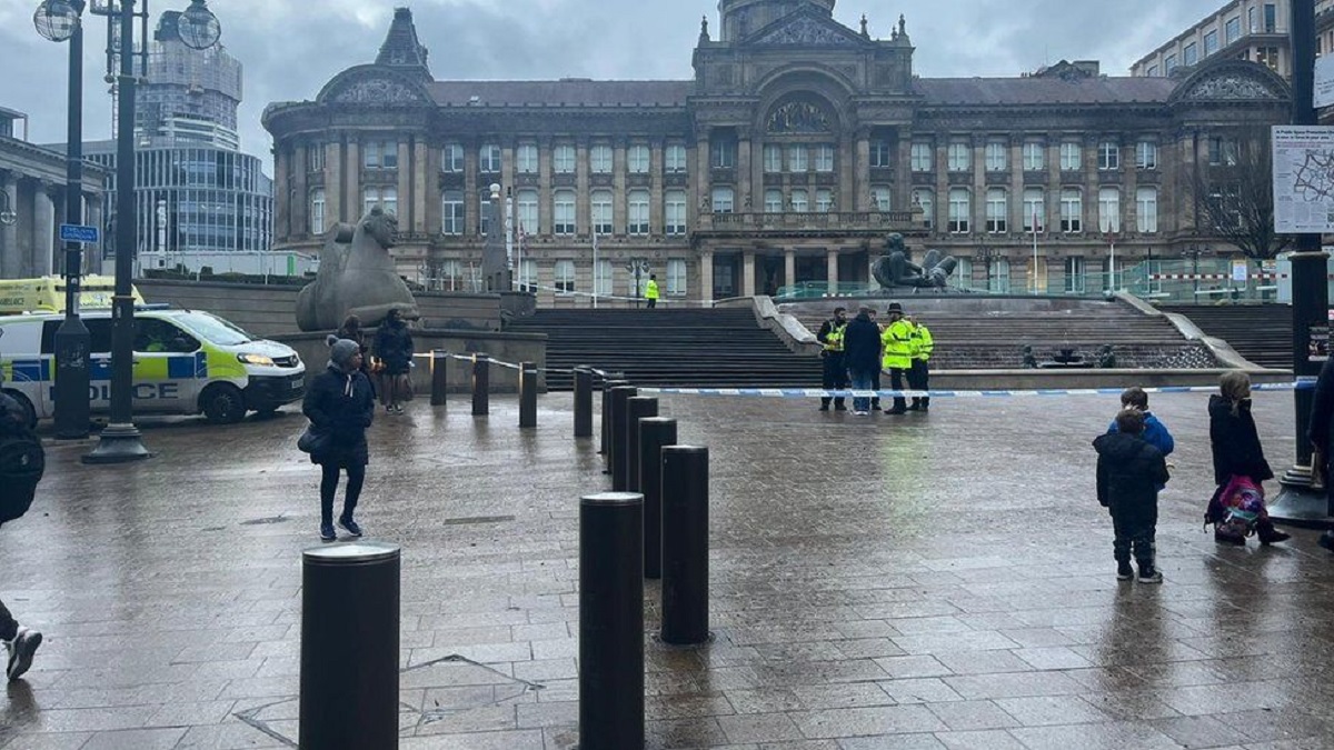 West Midlands Police say teen hurt near council house in Victoria Square