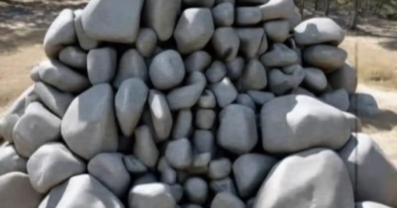 Find out what the rocks say in these optical illusions