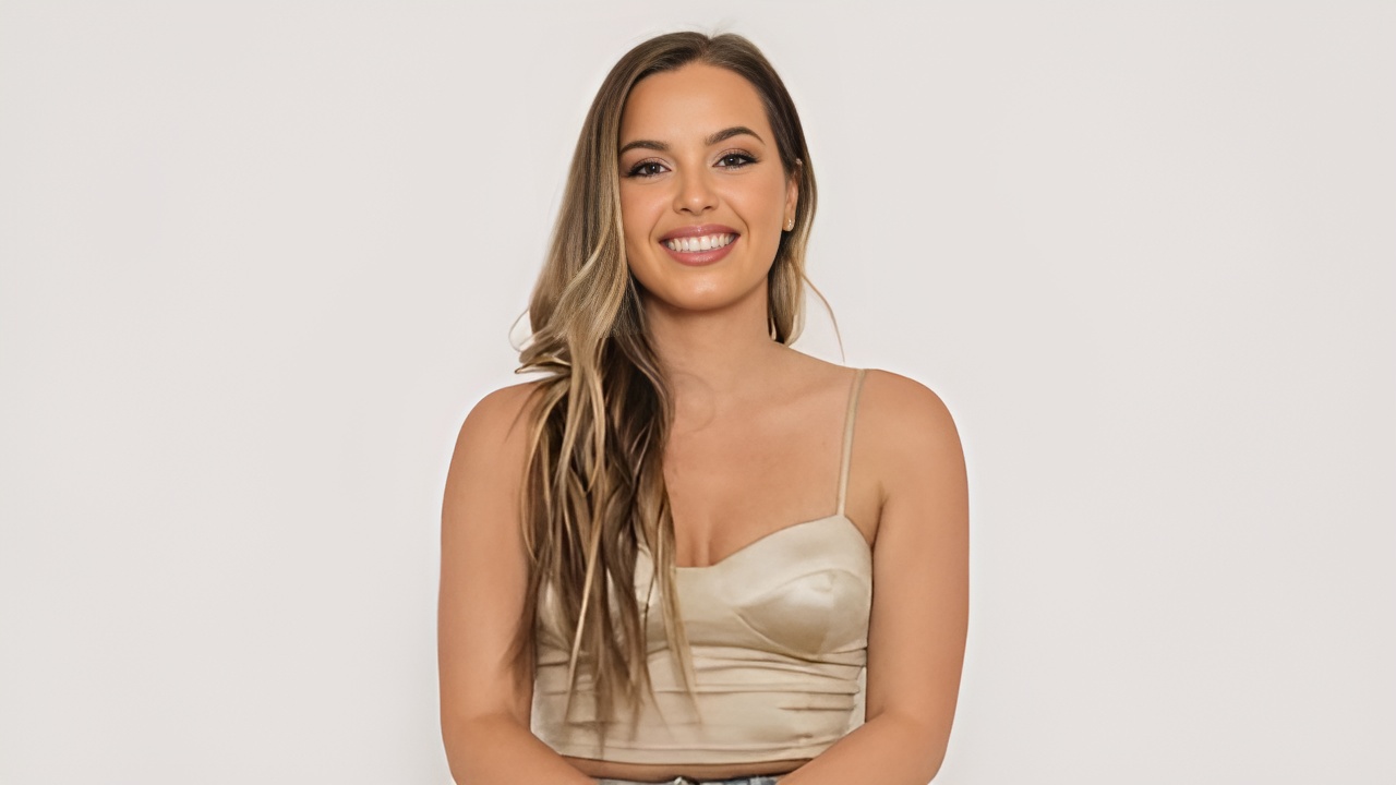 Claudia B (The Voice 24) Age, Wiki, Biography, Family, Husband/Boyfriend and more