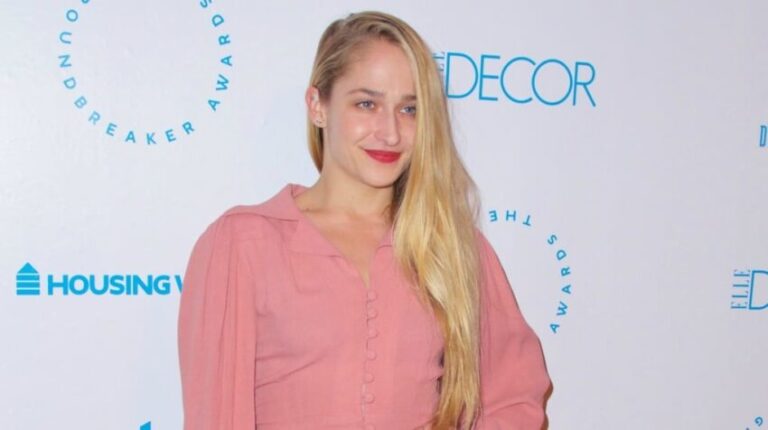 Jemima Kirke: Wiki, Bio, Age, Net Worth, Career, Husband, Children