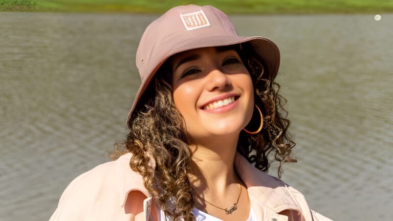 Sophia Hoffman (The Voice 24) Age, Wiki, Biography, Family, Husband/Boyfriend & More