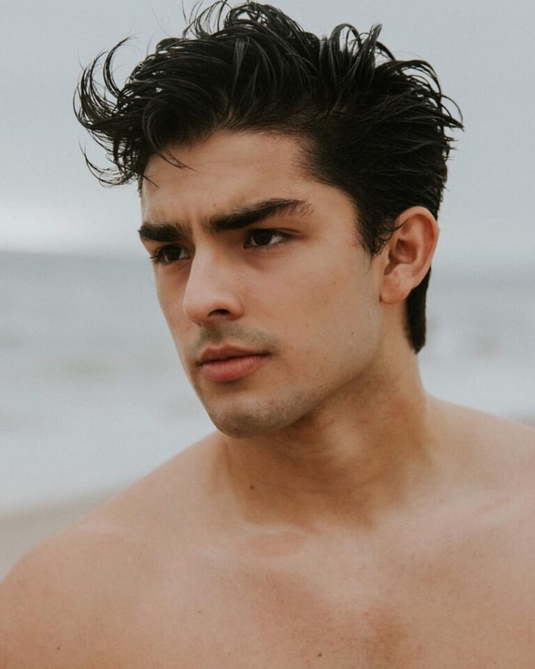 Diego Tinoco: Wiki, Biography, Age, Height, Birthday, Girlfriend, Net Worth