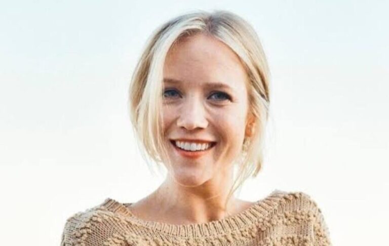 Jessy Schram: Wiki, Biography, Age, Family, Career, Net Worth, Husband