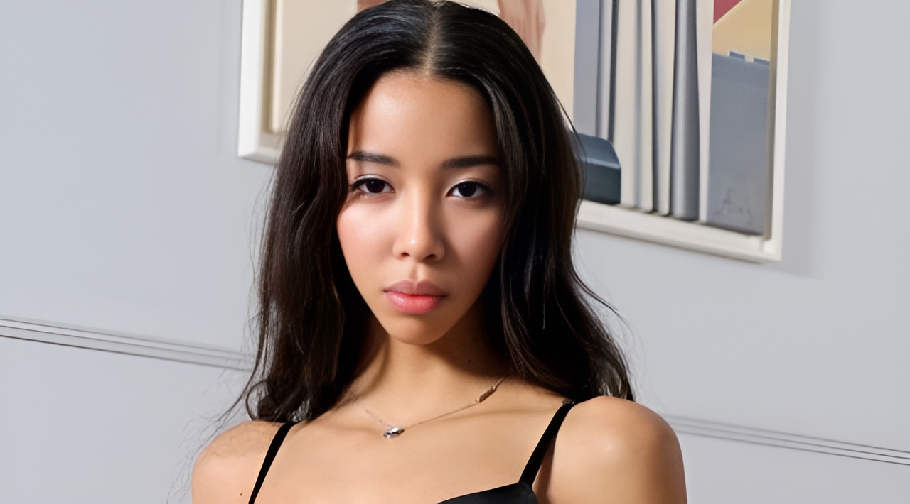 Lia Lin (Actress) Wiki, Age, Bio, Photos, Height, Weight, Net Worth & More